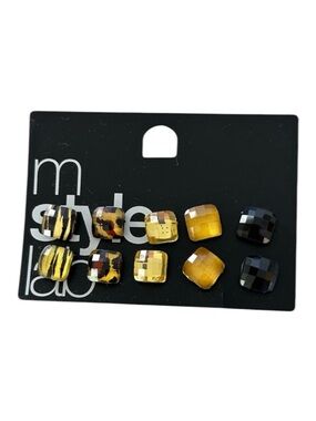 🦋 5/$25 - Topshop Set Of Earrings